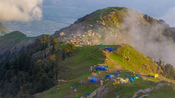 triund trek in hindi